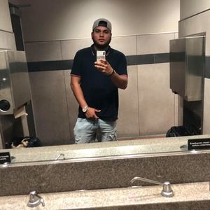 Meet your Posher, Alexis